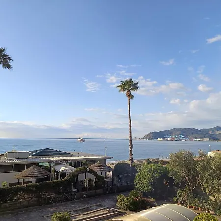 Casa Di Jole Sole E Mare Апартаменты *